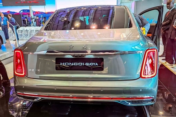 В 2026 году в России начнутся продажи роскошного седана Hongqi L1
