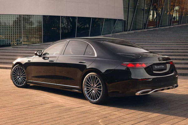 Рестайлинговый Mercedes-Benz S-Class оказался наполовину новой машиной