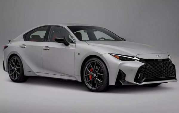 Обновленный седан Lexus IS получил более острое рулевое управление