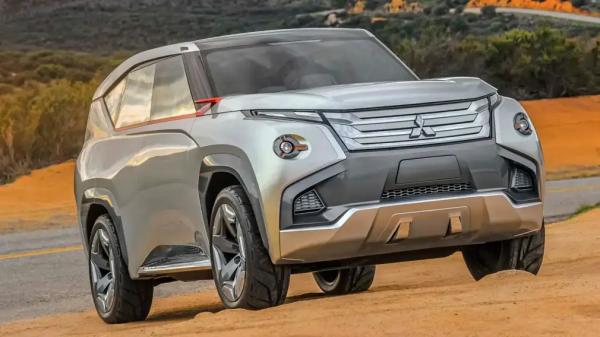 Nissan пытался помешать: Mitsubishi решила убить Land Cruiser в одиночку