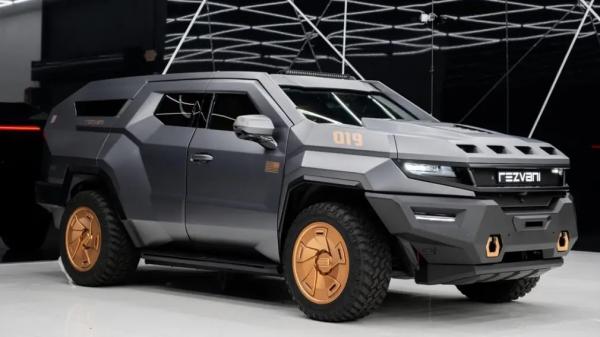 420 л.с. и бронестиль для люксового SUV: редкую модель нашли в продаже