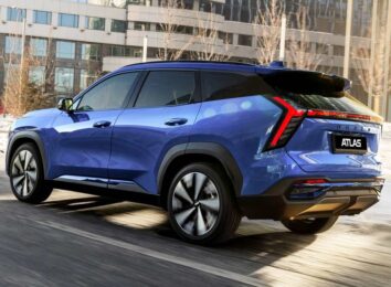 Обзор нового Geely Atlas 2026 года: фото и цены на кроссовер второго поколения
