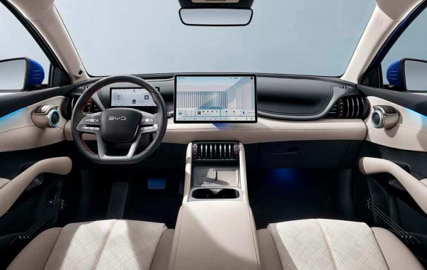 Обновленная экспортная версия кроссовера BYD Atto 3 получила передовую технику