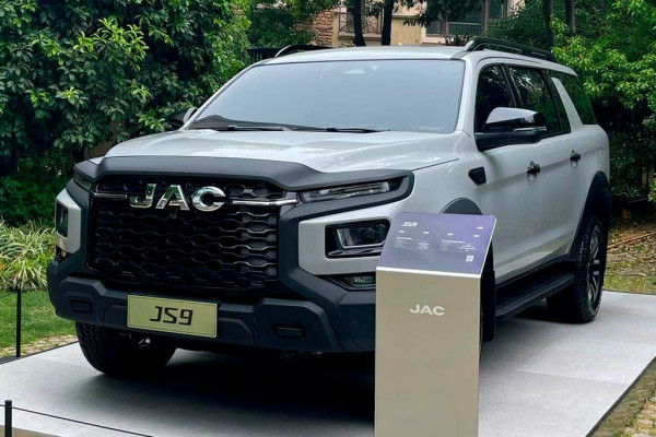 В России появится рамный внедорожник Sollers JS9 на базе пикапа JAC