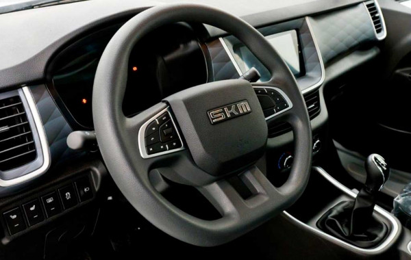 АвтоВАЗ приступил к серийному производству минивэнов и фургонов SKM M7