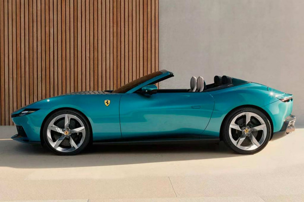 Ferrari Amalfi Spider: открытая версия двухдверки с 640-сильным двигателем V8