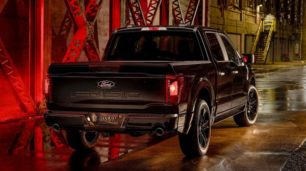 Для Ford F-150 и Mustang с атмосферным V8 готов заводской компрессорный апгрейд
