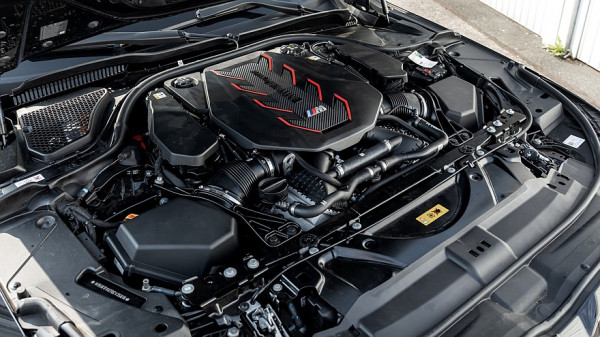 Manhart MH5 900E Touring: мощный &laquo;утюг&raquo;, рождённый обижать суперкары