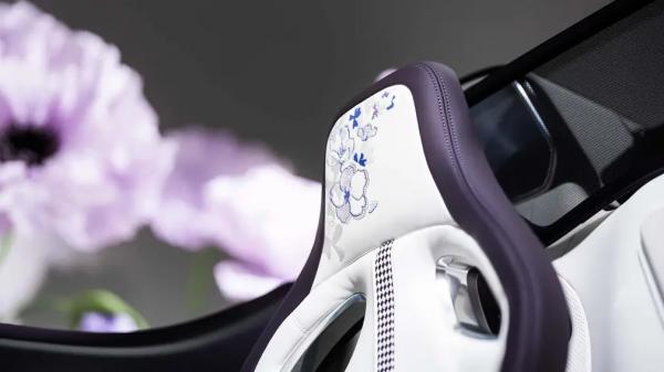 Гиперкар Bugatti превратили в арт-объект: даже эксклюзив может быть единственным в мире