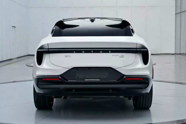 Lotus For Me: гибридный кроссовер на базе электрического Eletre Lotus For Me: гибридный кроссовер на базе электрического Eletre