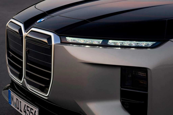 Обновленный BMW 7-Series (G70): самый комплексный рестайлинг в истории БМВ
