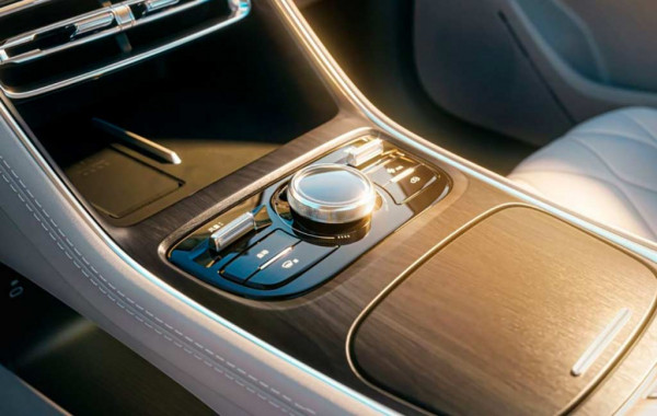 Для седана Geely Galaxy A7 стала доступна чисто электрическая EV-версия
