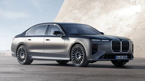 Новый король автобанов: BMW представила 7-Series будущего