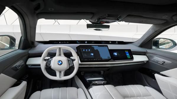 Новый король автобанов: BMW представила 7-Series будущего