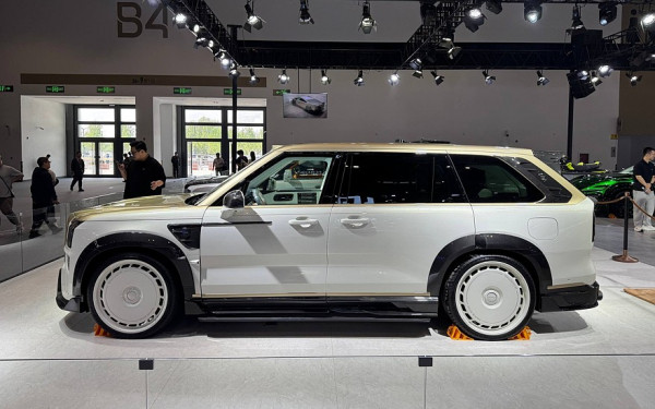 Mansory добралась до &laquo;китайцев&raquo; и сделала царский Zeekr 9X