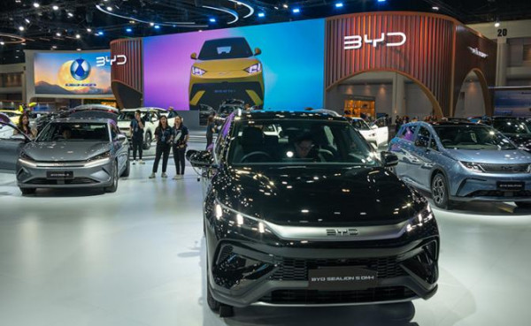 BYD вместо Mercedes: Китайские электромобили захватывают «алтарь» автопрома Европы BYD вместо Mercedes: Китайские электромобили захватывают «алтарь» автопрома Европы
