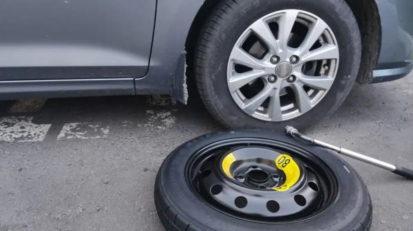 Rivian R2 зовет в приключения, но за запаску придется доплатить: за эти деньги можно купить целый комплект на LADA Rivian R2 зовет в приключения, но за запаску придется доплатить: за эти деньги можно купить целый комплект на LADA
