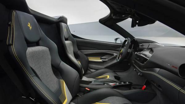 Ferrari построила родстер, который нельзя купить новым: не красный и не серийный