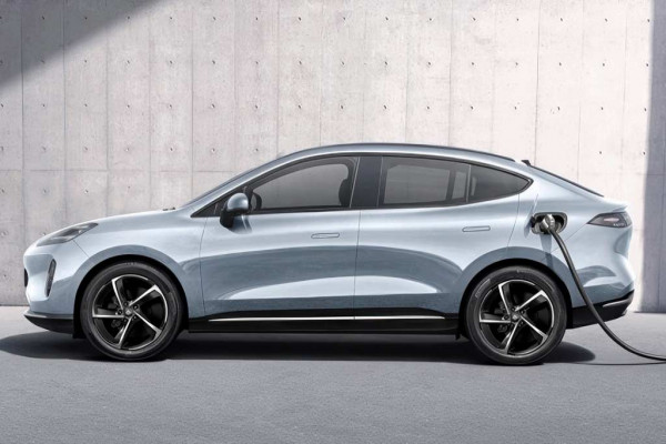 GAC привезла в Россию заднеприводный электрический кроссовер Hyptec HT GAC привезла в Россию заднеприводный электрический кроссовер Hyptec HT
