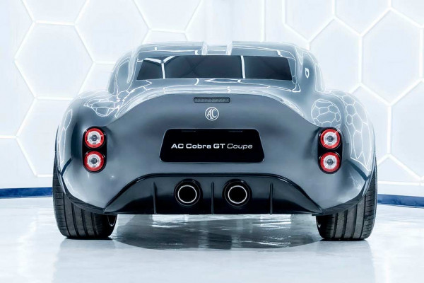 Британцы представили стильную двухдверку AC Cobra GT Coupe
