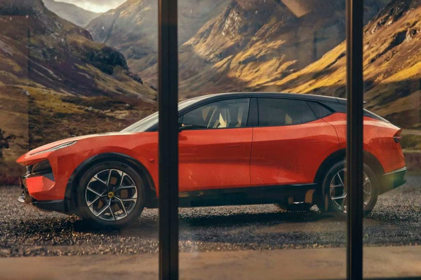 Lotus Eletre X: гибридный кроссовер для европейского рынка
