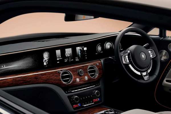 Обновленный Rolls-Royce Spectre стал еще мощнее и роскошнее