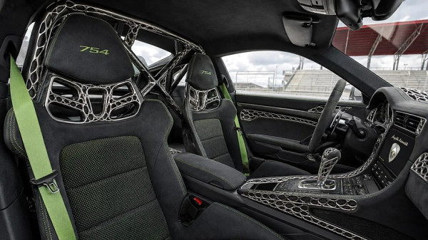 Angelelli Project 754: радикально облегчённый генеративный суперкар на базе Porsche 911